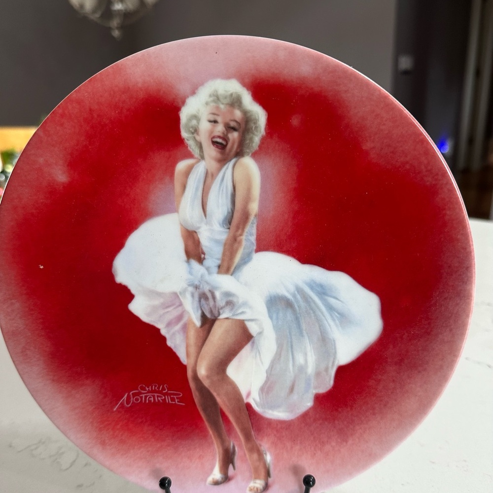 The Bradford Exchange Marilyn Monroe Decorative Plate
